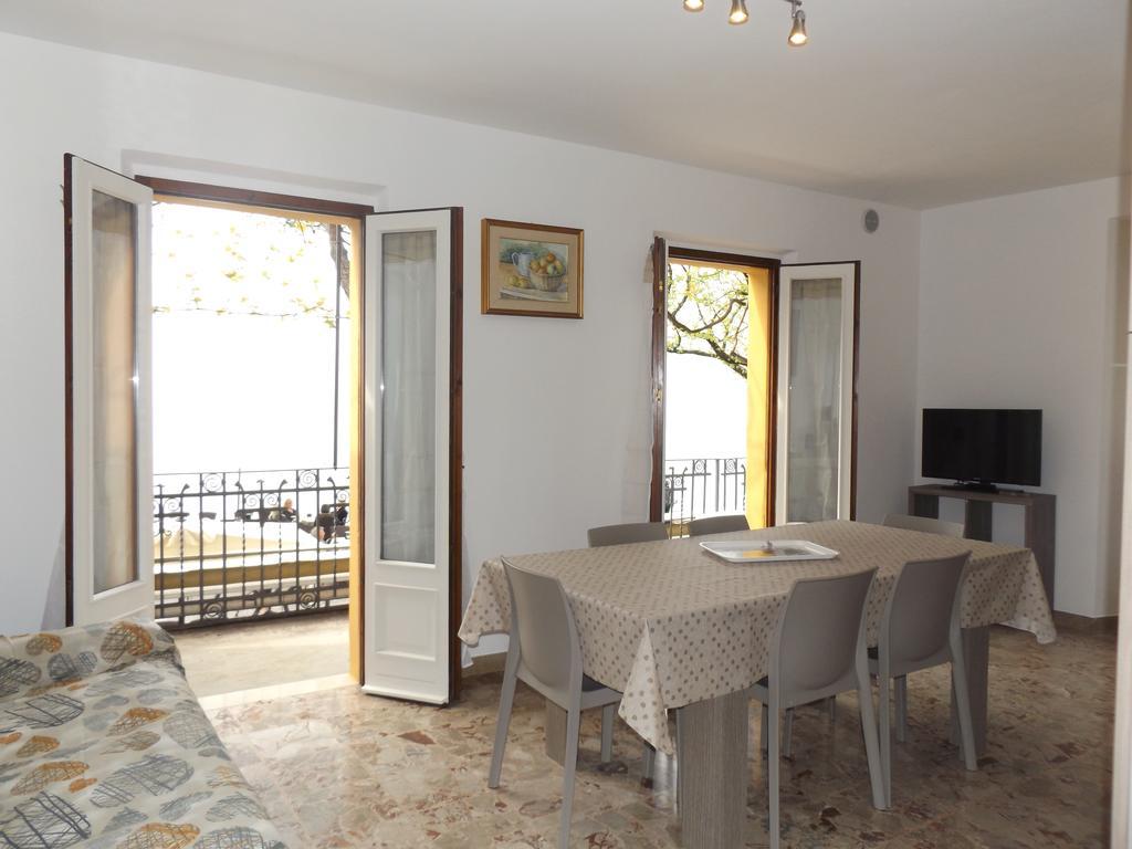 Casa Glicine Garda (Verona)