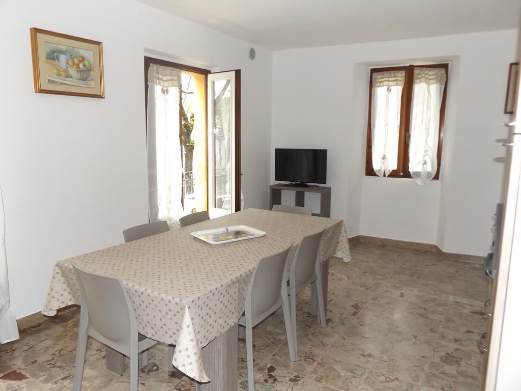 Casa Glicine Garda (Verona)